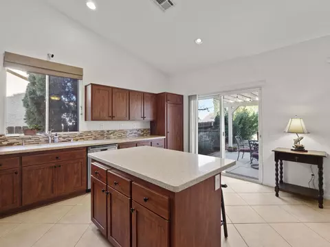 42004 Ash Ct, Lancaster, CA 93536 photo 6