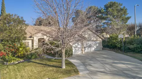 42004 Ash Ct, Lancaster, CA 93536 photo 2