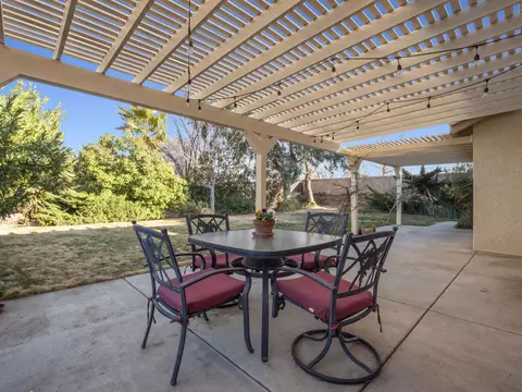 42004 Ash Ct, Lancaster, CA 93536 photo 25