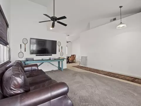 42004 Ash Ct, Lancaster, CA 93536 photo 12