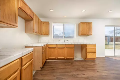 3008 Hildreth Ct, Lancaster, CA 93535 photo 5