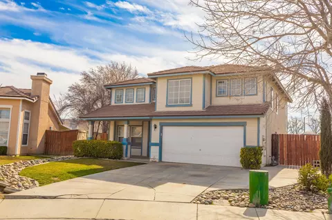 3008 Hildreth Ct, Lancaster, CA 93535 photo 2