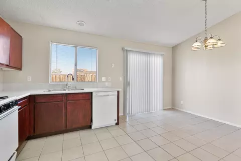 4741 Katrina Pl, Palmdale, CA 93552 photo 10