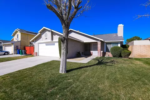 4741 Katrina Pl, Palmdale, CA 93552 photo 1