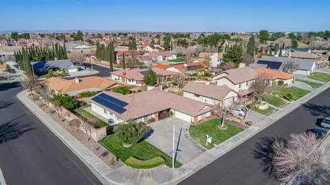 2837 Petro Pl W, Lancaster, CA 93536 photo 31