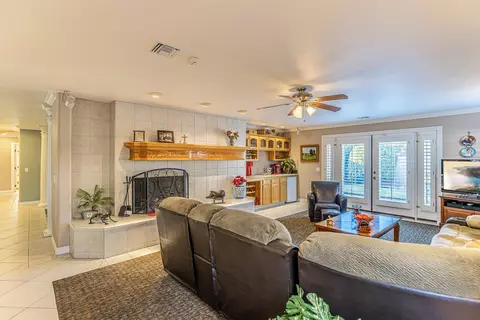 2837 Petro Pl W, Lancaster, CA 93536 photo 9