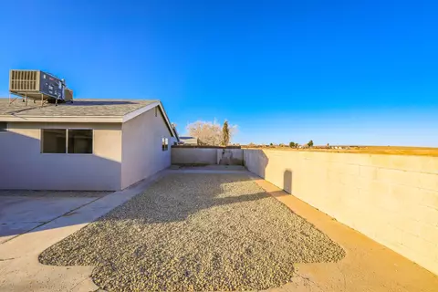 45718 Fig Ave, Lancaster, CA 93534 photo 26