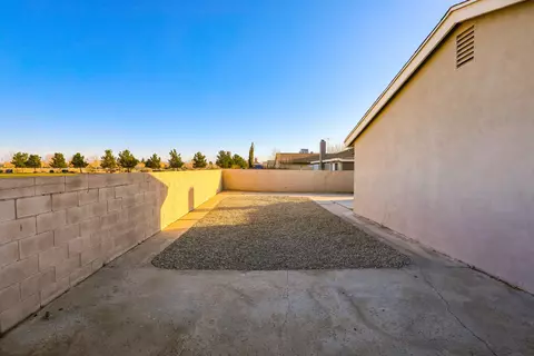 45718 Fig Ave, Lancaster, CA 93534 photo 29