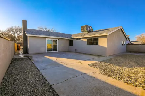45718 Fig Ave, Lancaster, CA 93534 photo 27