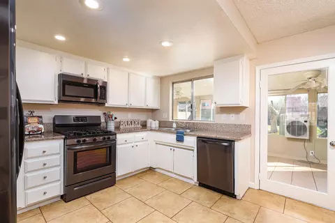 1202 E Avenue J6, Lancaster, CA 93535 photo 9
