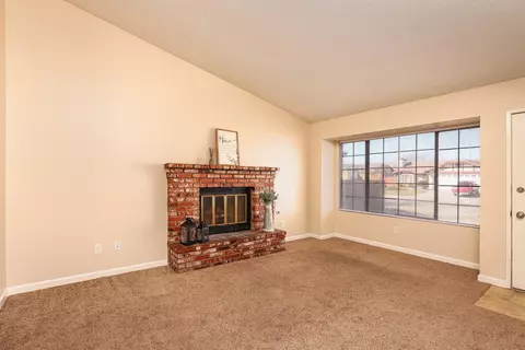 1202 E Avenue J6, Lancaster, CA 93535 photo 5