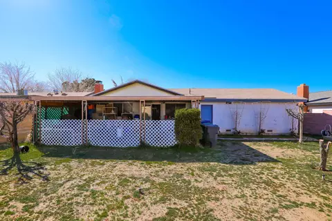 44100 Raysack Ave, Lancaster, CA 93535 photo 15