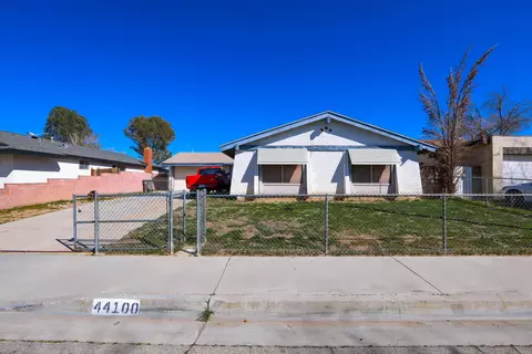 44100 Raysack Ave, Lancaster, CA 93535 photo 2