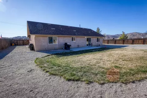 18440 Sulky Ln, Tehachapi, CA 93561 photo 23