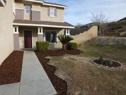 38608 Kyle Pl, Palmdale, CA 93551 photo 2