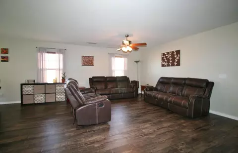 43115 Rucker St, Lancaster, CA 93535 photo 28