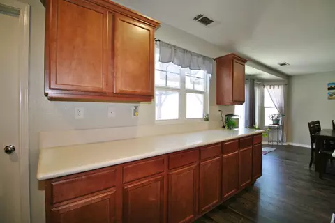 43115 Rucker St, Lancaster, CA 93535 photo 12