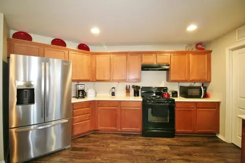 43115 Rucker St, Lancaster, CA 93535 photo 3