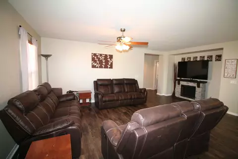 43115 Rucker St, Lancaster, CA 93535 photo 33
