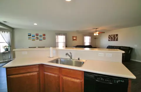 43115 Rucker St, Lancaster, CA 93535 photo 8
