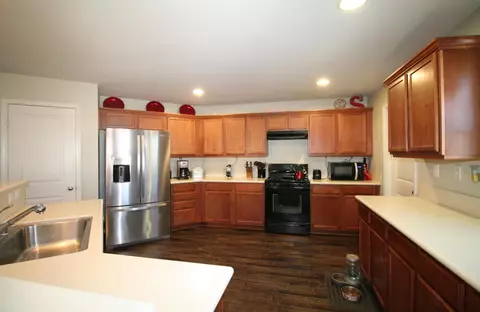 43115 Rucker St, Lancaster, CA 93535 photo 9