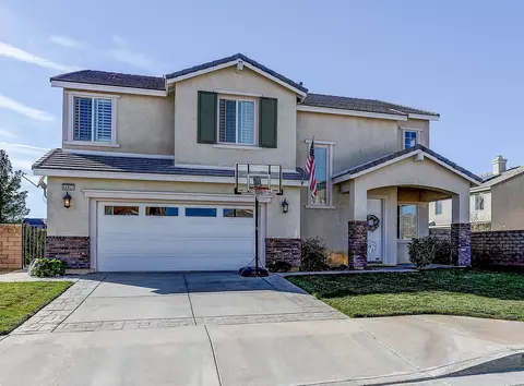 44825 Ruthron St, Lancaster, CA 93536 photo 2