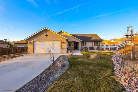 17630 Arlington Pl, Tehachapi, CA 93561 photo 1
