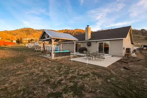 17630 Arlington Pl, Tehachapi, CA 93561 photo 19