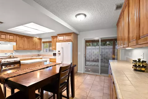 43731 Lena Ct, Lancaster, CA 93535 photo 11