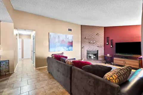 43731 Lena Ct, Lancaster, CA 93535 photo 8