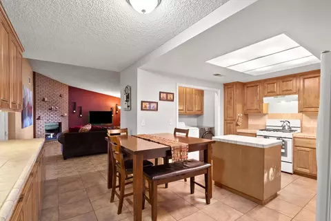 43731 Lena Ct, Lancaster, CA 93535 photo 12