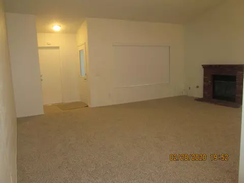 43841 Estrella Ln, Lancaster, CA 93535 photo 4