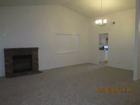 43841 Estrella Ln, Lancaster, CA 93535 photo 3
