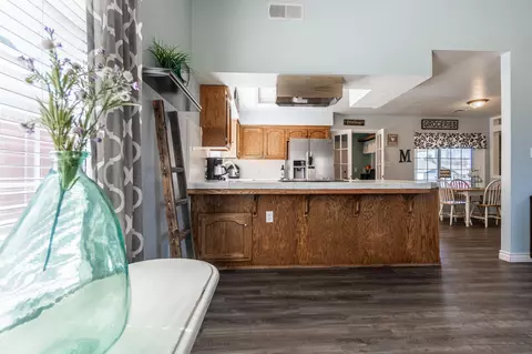 908 Green St S, Tehachapi, CA 93561 photo 11