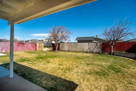 908 Green St S, Tehachapi, CA 93561 photo 30
