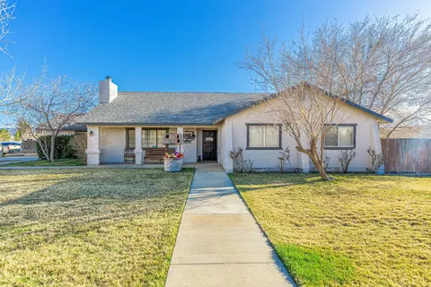 3352 Avenue H4 E, Lancaster, CA 93535 photo 2