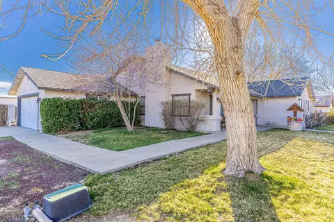 3352 Avenue H4 E, Lancaster, CA 93535 photo 3