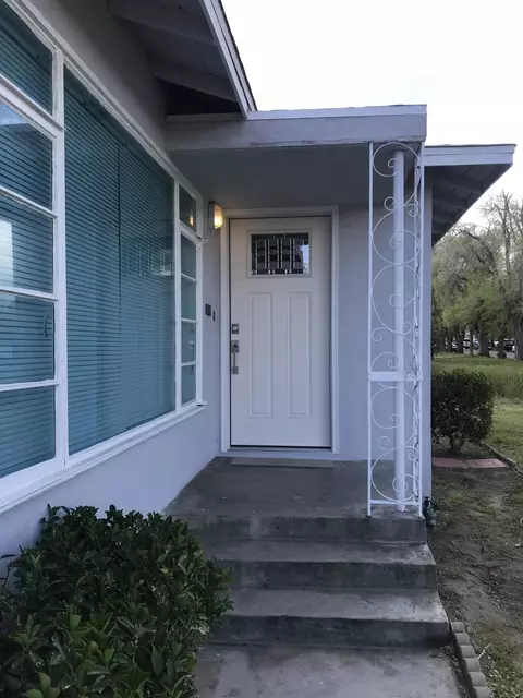 44338 W Elm Ave, Lancaster, CA 93534 photo 2