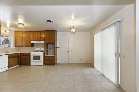 45321 Lorimer Ave, Lancaster, CA 93534 photo 10