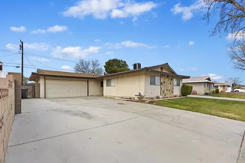 45321 Lorimer Ave, Lancaster, CA 93534 photo 3