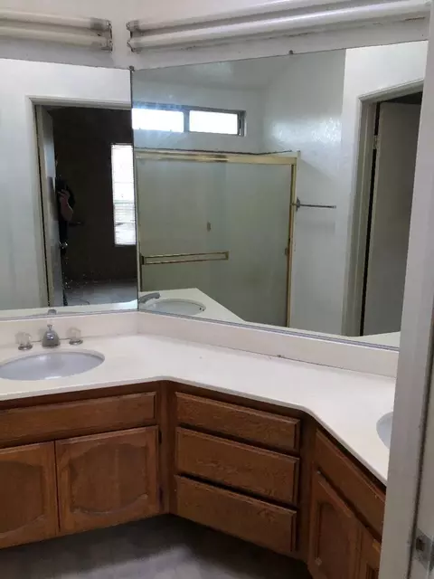 45111 Sancroft Ave, Lancaster, CA 93535 photo 12