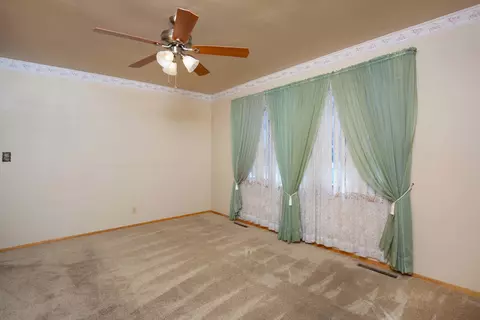 44532 E 3rd St, Lancaster, CA 93535 photo 8