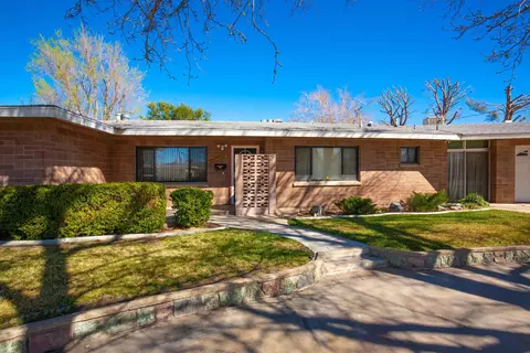 44532 E 3rd St, Lancaster, CA 93535 photo 4