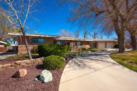 44532 E 3rd St, Lancaster, CA 93535 photo 3