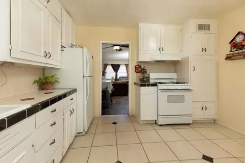44420 Stanridge Ave, Lancaster, CA 93535 photo 12