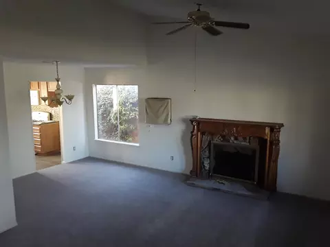 1022 E Norberry St, Lancaster, CA 93535 photo 3
