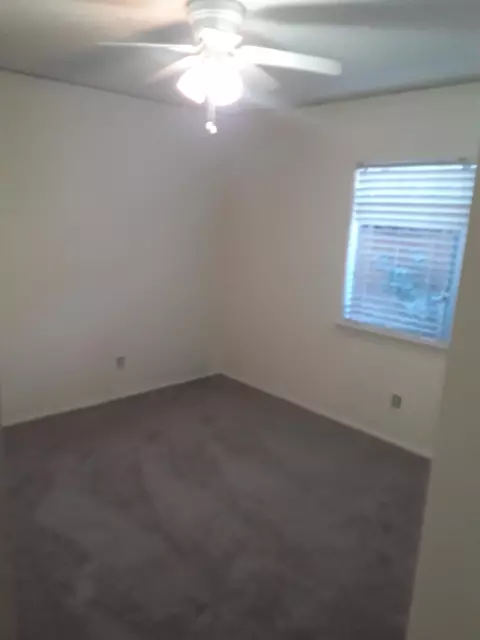 1022 E Norberry St, Lancaster, CA 93535 photo 9
