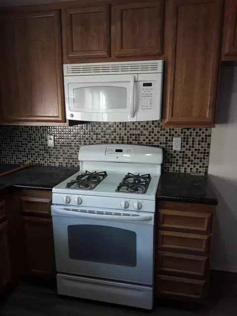 1022 E Norberry St, Lancaster, CA 93535 photo 5