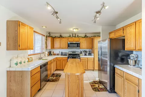 44226 Encanto Way, Lancaster, CA 93536 photo 8