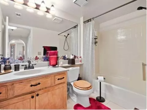 2006 Ivesbrook St E, Lancaster, CA 93535 photo 4